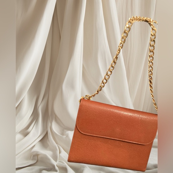 Authentic Gucci Handbag ❤️ FULL INCLUSION ❤️ - Picture 2 of 16